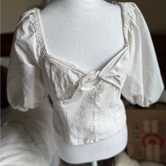 1. State White Puff Sleeve Crop Top - Picture 3 of 6